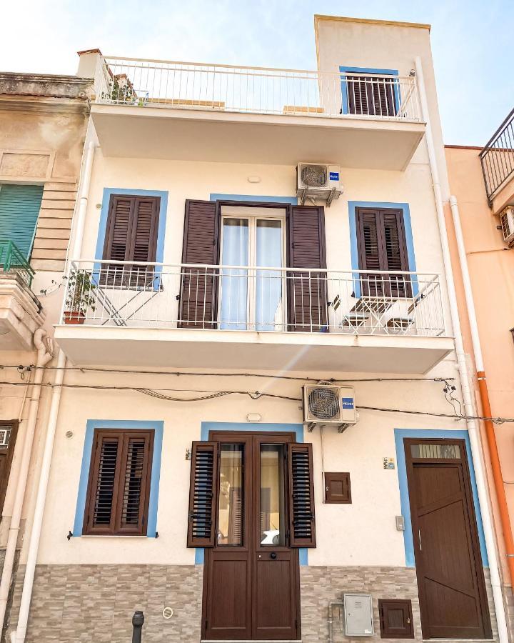 이솔라델펨미네 Casa Tura 아파트 외부 사진